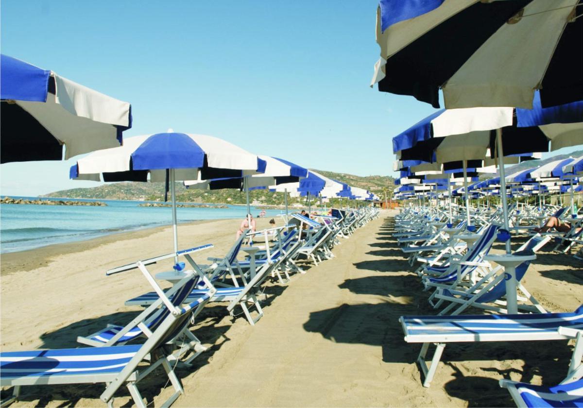 Hotel Stella Maris Casal Velino Exteriör bild