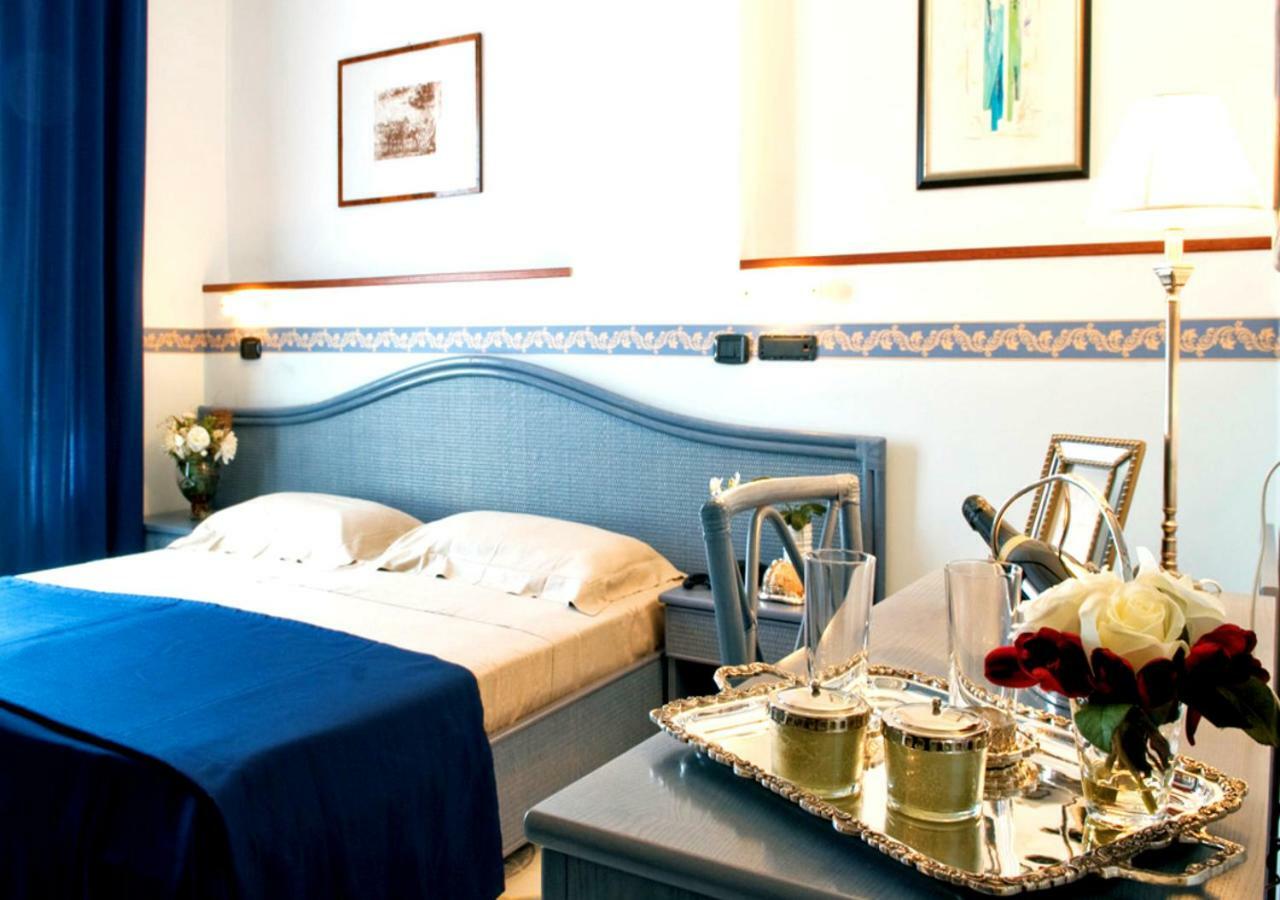 Hotel Stella Maris Casal Velino Exteriör bild